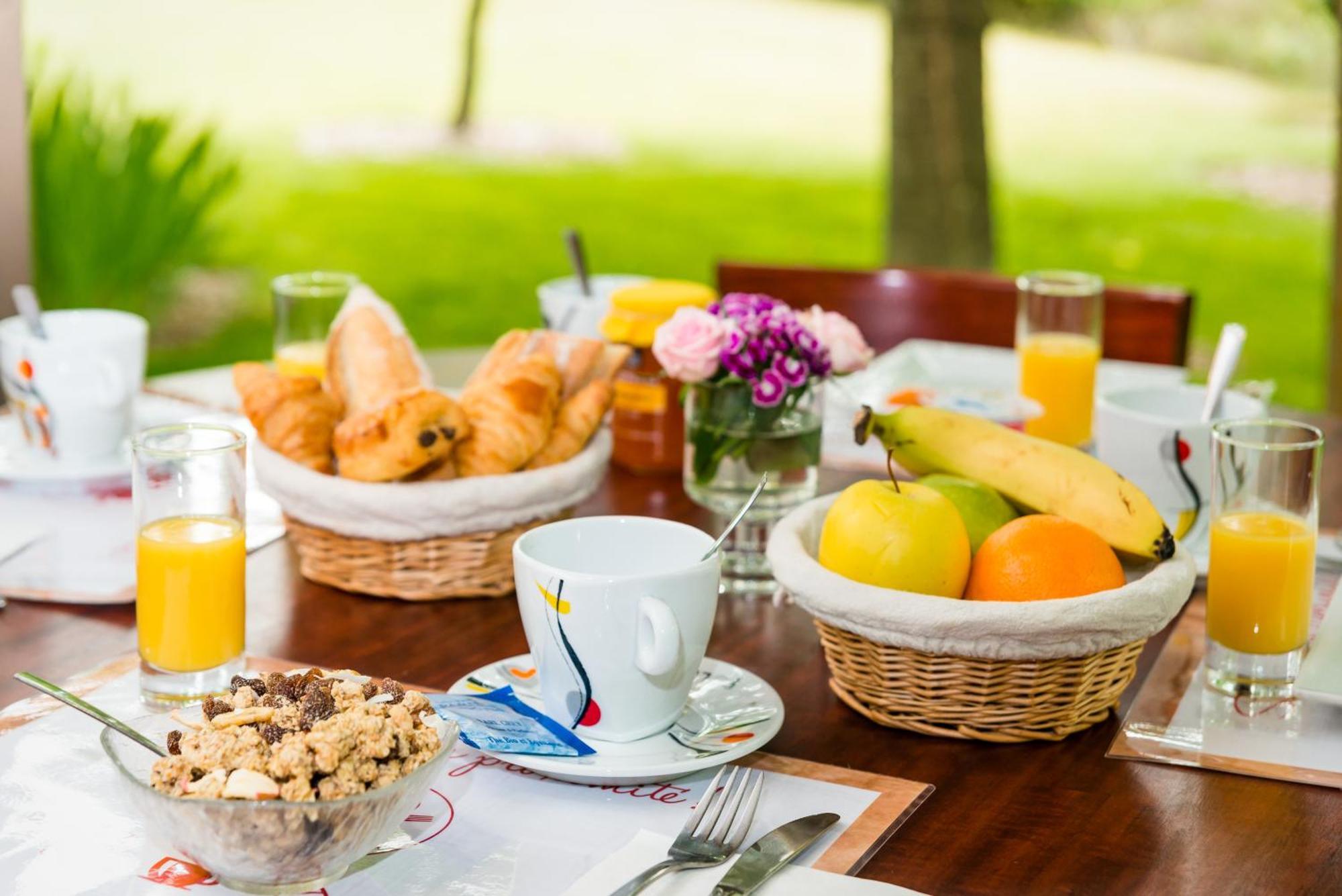 Brit Hotel Rennes Cesson Εξωτερικό φωτογραφία